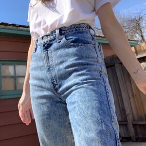 VINTAGE Sasson high waistedte jeans. 100% cotton no holes, tears or stains!
